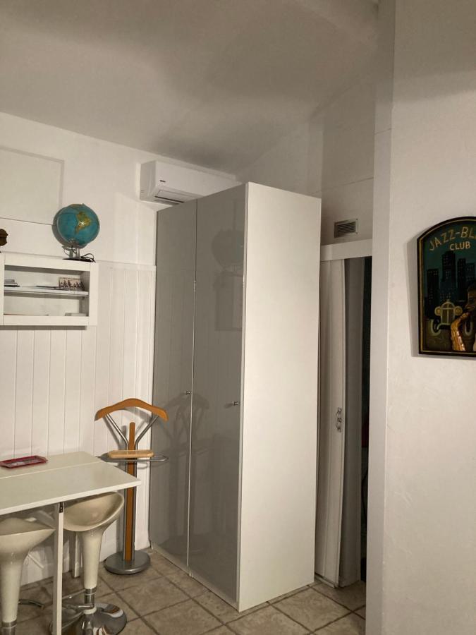 Bed and Breakfast La Coccinelle Нім Екстер'єр фото